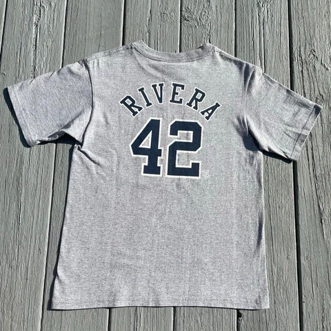 NIKE TEAM Youth Boys LARGE 14-16 Shirt New York Yankees MARIANO RIVERA #42 GREY Cover