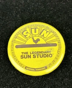 Vintage Metall Sun Record Company Pin Memphis Tennessee 1 1/4" gelb & schwarz - Bild 1 von 2