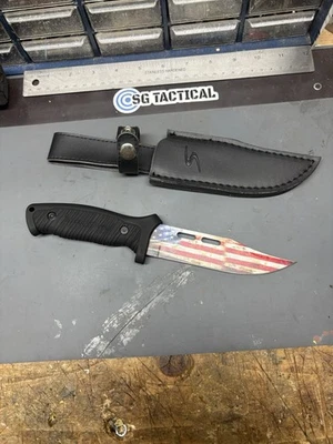 CUCHILLO PATRIÓTICO ONE AMERICAN FLAG EE. UU. Plus One Cuchillo Plegable Foto 1 de 4