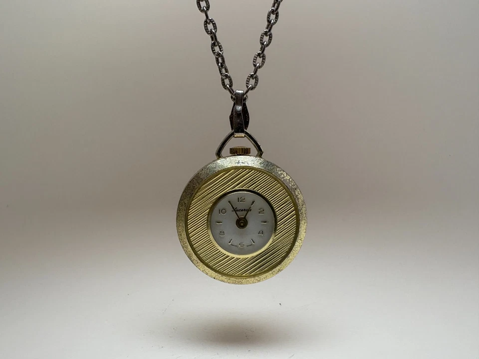 Relógio Pingente Suíço Vintage Estado Perfeito - Lucerna Vento Manual - Corrida - Imagem 1 de 4