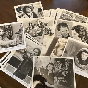 Prensa Películas Fotos Años 70 Años 80 Lote de 23 UNIVERSALES Paramount ALGUNOS DAÑOS POR AGUA - Imagen 1 de 12