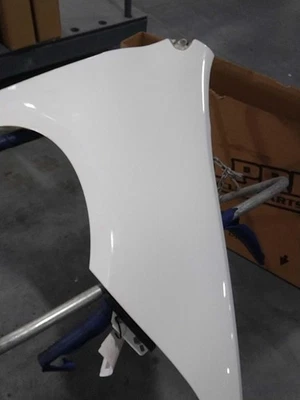 Dodge Dart 2015 guardabarros delantero derecho blanco OEM 308398 usado 139 k millas Foto 1 de 4