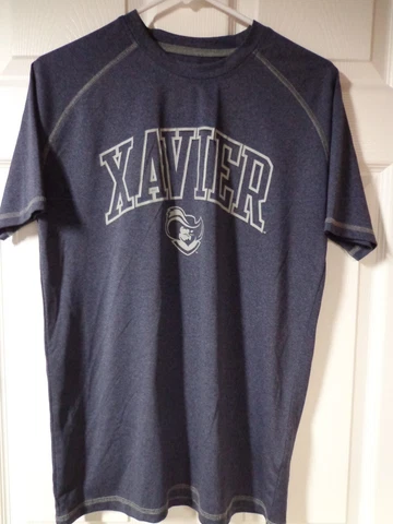 XAVIER University MUSKETEERS  T-Shirt  sz.....  Medium Cover
