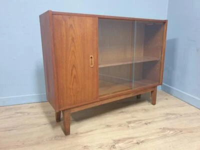 Mid Century Vintage Glazed Display Bookcase Cupboard Pin Legs - Image 1 of 4