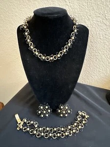 vintage Jewelry Set Black Pearl Daisy Necklace Bracelet Clip On Earrings - Picture 1 of 14