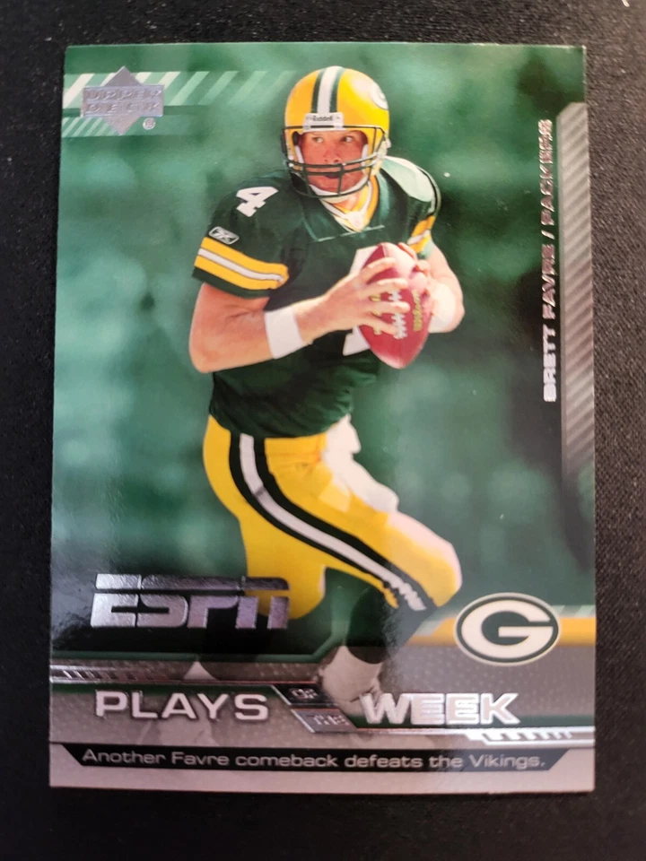 2005 Upper Deck ESPN #PW-11  Brett Favre PLAYS OF THE WEEK  - Image 1 of 2