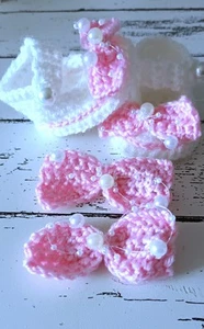 Handmade Baby Crochet Shoes MARY JANES and 2 Clips Hair Bead Pearle Boots Pink  - Picture 1 of 7