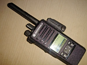 Motorola DP4601 UHF 403-527MHz DMR Digital GPS c/w NEW HOUSING, battery, antenna - Photo 1/14