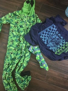Minecraft Boys Creeper Pajamas Green Hooded Long Sleeve Size M Tshirt XXL socks - Picture 1 of 7