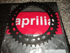 Piñón Aprilia ETV 1000 Capo Norte 01-06 Sprocket Z=45 Ap 8107129 - Imagen 1 de 1