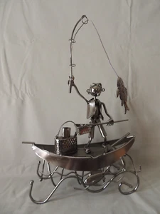 Metal wine bottle holder fisher in the boat with accessories - Picture 1 of 15