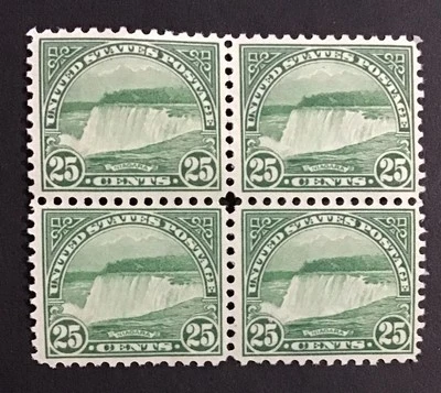US 1931 XF MNH & LHSc#699 Blk of four,  Cv$42,    (W57) - Image 1 of 2