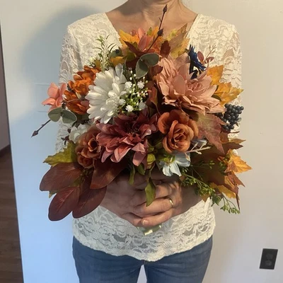 Ramo de boda nupcial precioso económico hecho a mano imitación burbuja perla azul colores otoño Foto 1 de 4