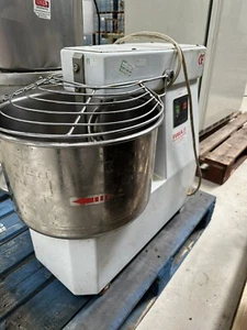 Fimar S/27 Dough Mixer Commercial Industrial Spiral Takes 30kg Of Dough - Picture 1 of 4