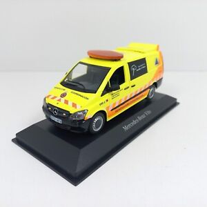 1/43 Ambulancia Mercedes-Benz Vito Boadilla del monte Transf artesanal