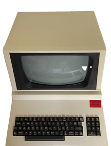 #SE3657# Vintage Commodore CBM 8032 Rechner PC Klassiker *JAPAN* 1980 DEFEKT - Bild 1 von 13