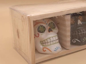 World Market Sugar Skull Salt Pepper Shakers Unused In Wood Box Day of the Dead - Picture 1 of 4
