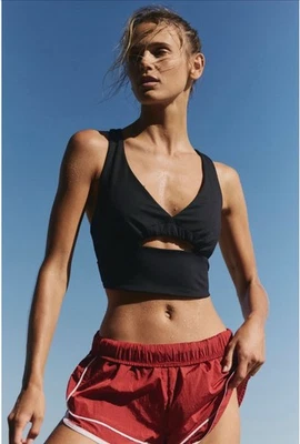 Новый с ценниками FP MOVEMENT от FREE PEOPLE PUSH THE PACE CAMI СПОРТИВНЫЙ ТОП МАЛЕНЬКИЙ ЧЕРНЫЙ  - Изображение 1 из 4
