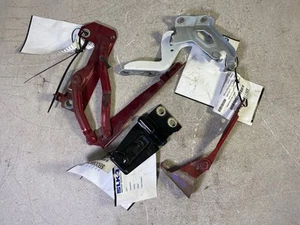 2005 Dodge Caravan Driver Left Hood Hinge OEM 211K Miles - LKQ344282930 - Picture 1 of 3