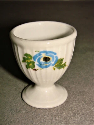 Antik Eierbecher aus Porzellan - Fayence Keramik Küchenuhr Ei - Bild 1 von 4