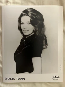 SHANIA TWAIN - CHART TOPPING SUPERSTAR - EXCELLENT UNSIGNED MERCURY PROMO PHOTO - Bild 1 von 1