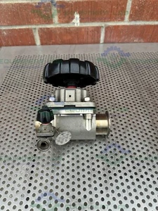 2 Gemu Stainless Steel Diaphragm Valve w/ 2" to 1/2" Sanitary Fittings - Picture 1 of 13