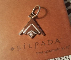 SILPADA - Exclusiva Rep. Dije con logotipo "Cinco años" Signature Arrow Award circonita cúbica raro   - Imagen 1 de 3