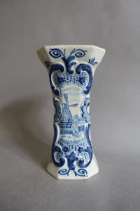 Ancien vase cornet en faïence de Delfts à décor bleu et blanc - Afbeelding 1 van 15