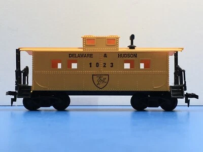 HO Scale "Delaware & Hudson” D&H 1023 Freight Train Caboose #4 - Image 1 of 4