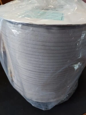 NUEVO (500 YARDAS) Talla #4.5 Lt Beige Bobina Cremallera Cinta (SIN DESLIZADORES) Foto 1 de 3