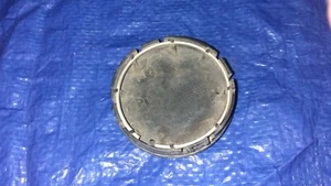 ONE Volvo S60 V70 XC70 S80 XC90 850 S70 C70 Alloy Wheel Button Center Cap USED - Picture 1 of 4