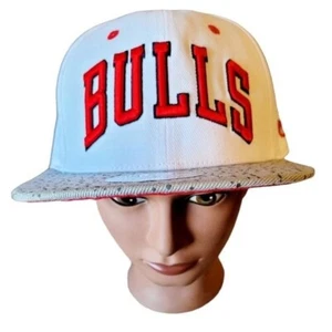 Chicago Bulls Flat Bill Baseball Cap NWT Ultra Game Snapback Adjustable Textured - Picture 1 of 8