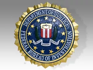 Placa emblema de madera maciza de caoba del FBI de la Oficina Federal de Investigaciones de los Estados Unidos - Imagen 1 de 6