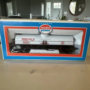 HO Scale Model Power 8033 40' Tank Car Michigan Alkali Co. - Picture 1 of 5