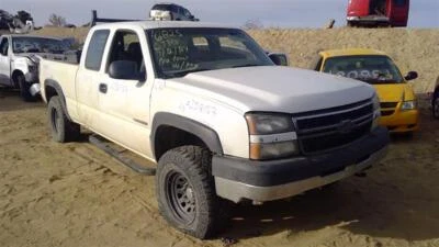 Espejo retrovisor de puerta izquierdo usado se adapta a: Chevrolet Silverado 2500 2006 camioneta manual vela mou Foto 1 de 4