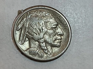 1919 Buffalo Nickel in almost uncirculated - Picture 1 of 2