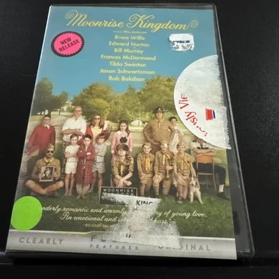 Moonrise Kingdom (DVD, 2012) Blockbuster Rental - Image 1 of 3