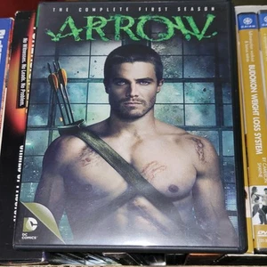 Arrow Season 1 DVD - Picture 1 of 2
