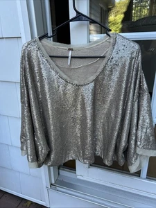 Free People Champagne Dreams Pailletten Gold lässig Box Crop Top Small - Bild 1 von 6