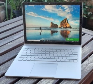 Microsoft 13.5" Surface Book - i5 6th Gen/256GB SSD / 8 GB Windows 11 Pro - Picture 1 of 12