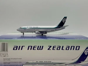 Inflight200 Air New Zealand Boeing 737-200 ZK-NAR 1980s colors IF7321016 - Picture 1 of 3