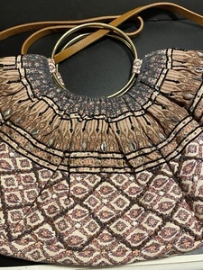 Anthropologie Hand-Umhängetasche Umhängetasche Schön Jede Seite ist einzigartig - Bild 1 von 22