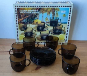 1970er Vintage französische "Vereco" Rauchglas Kaffeetassen & Untertassen x 6 - verpackt - Bild 1 von 21