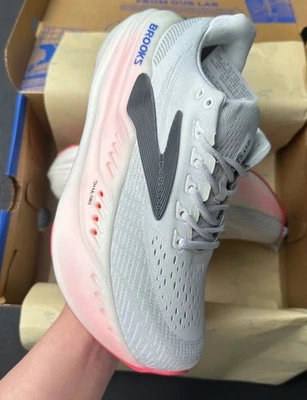 Brooks Glycerin Max 白色/黑色/Diva 粉红色 尺寸 7-12 — 第 1/4 张图片