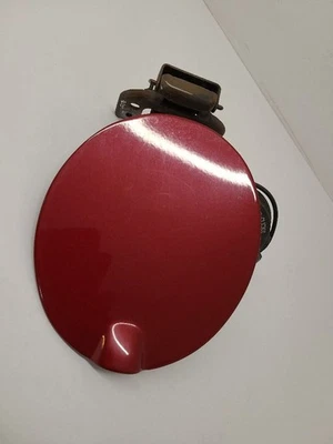 2010-2011 FORD FOCUS Fuel Filler Door Red 8S4Z54405A26C 10-11 Foto 1 de 4