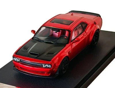DODGE Challenger SRT Hellcat - Single intake Hood - red - Stance Hunters 1:64 - Immagine 1 di 4