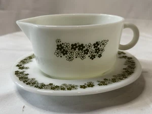 Vintage Pyrex 77B & 77U Crazy Daisy Spring Blossom Gravy Boat & Under Plate Set - Picture 1 of 7