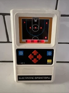 Juego electrónico portátil de baloncesto Mattel vintage ¡Gran forma FUNCIONA! - Imagen 1 de 7