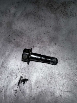 Yamaha XT600N 1985 Vintage Enduro pinza de freno delantera perno, brida 90105-10638-0 Foto 1 de 3