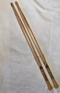 Poison, Rikki Rocket, Paar Signature Drum Sticks, Bottleneck, JohnnyaBB, 1989 - Bild 1 von 6